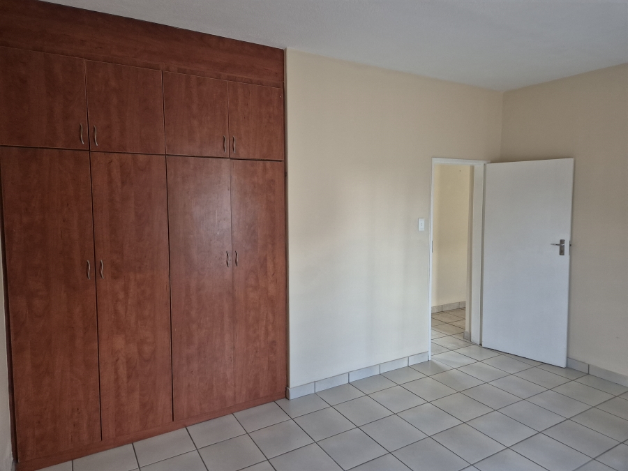 2 Bedroom Property for Sale in Flamwood North West